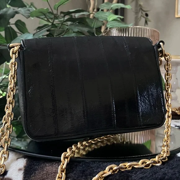 EUC Tory Burch Black Mini Crossbody Bag with Gold Chain - Picture 3 of 6